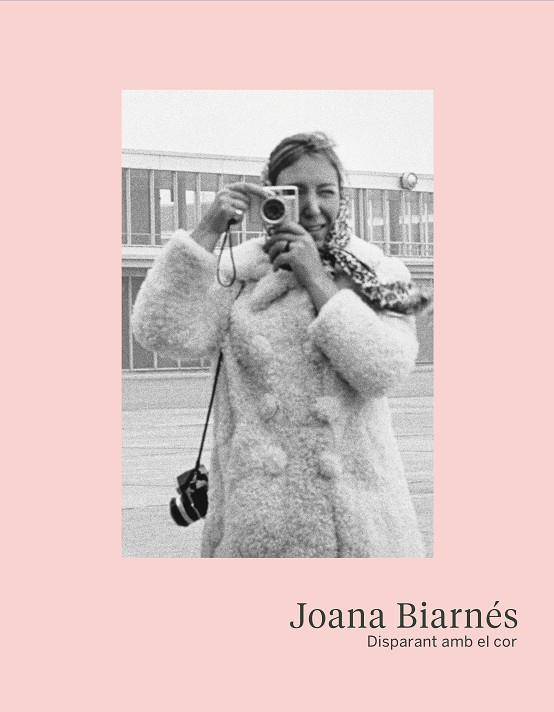 JOANA BIARNéS. DISPARANT AMB EL COR | 9788417056094 | BIARNéS FLORENSA, JOANA/GARCíA CONESA, CHEMA/ROVIRA PRAT, JORDI/FIGUEROA GAMBOA, NATALIA | Cooperativa Cultural Rocaguinarda