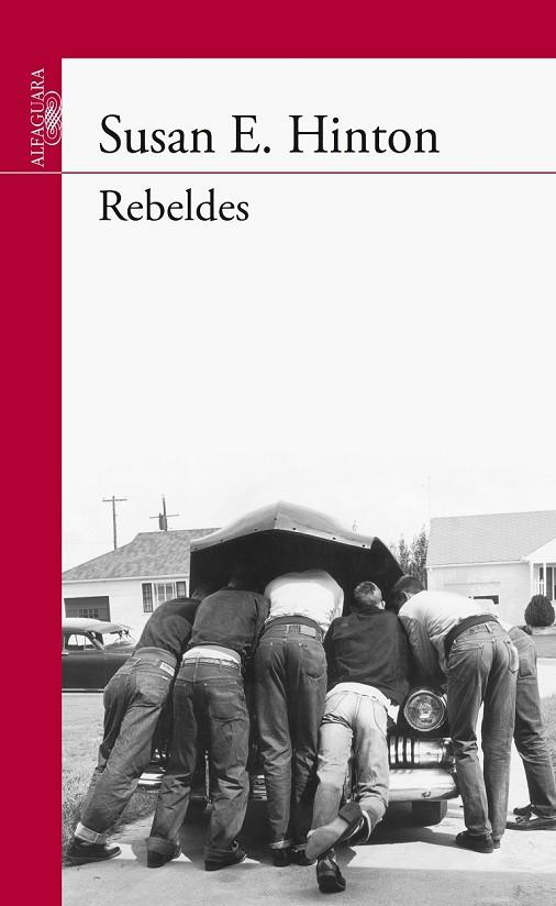 REBELDES | 9788420475158 | HINTON, SUSAN E. | Cooperativa Cultural Rocaguinarda