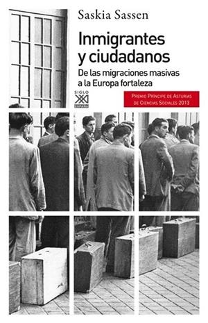 INMIGRANTES Y CIUDADANOS | 9788432316524 | SASSEN, SASKIA | Cooperativa Cultural Rocaguinarda